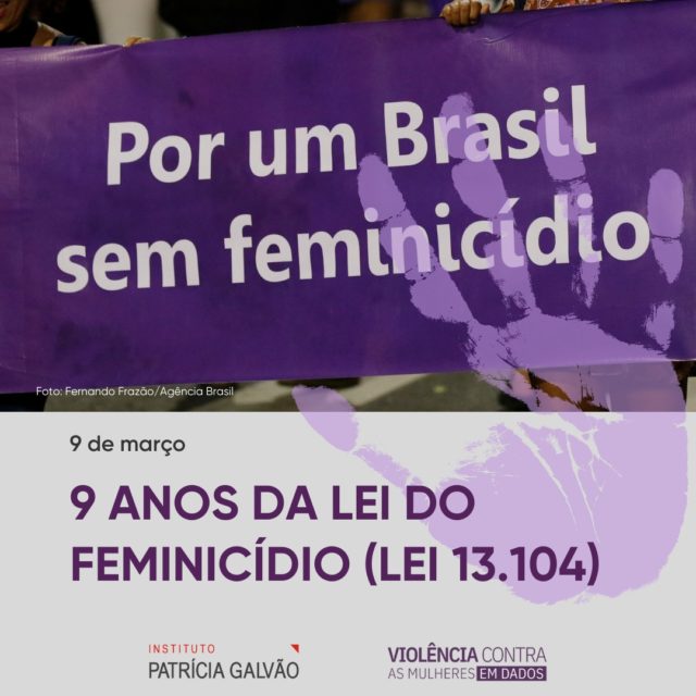 No dia de hoje, 9 de março, celebramos os nove anos da Lei do Feminicídio no Brasil (Lei 13.104/2015), uma data emblemática para reiterar nosso compromisso com o enfrentamento da violência de gênero. Neste contexto, é importante destacar os números alarmantes de assassinatos de mulheres ocorridos em 2023, conforme monitoramentos realizados pela Rede de Observatórios de Segurança e pelo Fórum Brasileiro de Segurança Pública. Os relatórios "Feminicídios em 2023" e "Elas Vivem: liberdade de ser e viver - 4ª edição", divulgados na última quinta-feira, dia 7 de março, revelam dados preocupantes sobre os homicídios de mulheres motivados por questões de gênero em diferentes estados e regiões do país. 

A definição de um assassinato como feminicídio é atribuída quando a motivação do crime está intrinsecamente ligada ao gênero da vítima, envolvendo situações de violência doméstica e/ou atitudes de desprezo ou discriminação. Essa categorização é comum em delitos cometidos por parceiros atuais ou antigos, incluindo maridos e namorados, evidenciando a necessidade de uma atenção contínua às dinâmicas da violência de gênero em nossa sociedade.

➡️ Se você está sofrendo violência, foi vítima de ameaça ou tentativa de feminicídio, ou conhece alguma mulher nessa situação, busque ajuda! Saiba mais em "Onde buscar apoio em caso de violência contra a mulher", no site da Agência. (link na bio)

#InstitutoPatríciaGalvão #Feminicídio #LeiDoFeminicídio #DiaInternacionaldasmulheres #ViolênciaDeGênero #Machismo #Misoginia #PelaVidaDasMulheres
